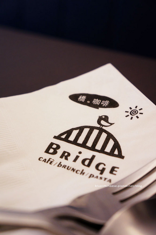 【台中北區早午餐】橋。咖啡Bridge Cafe – 北區出現好吃早午餐 (益民一中商圈 圖龍3D創作展)