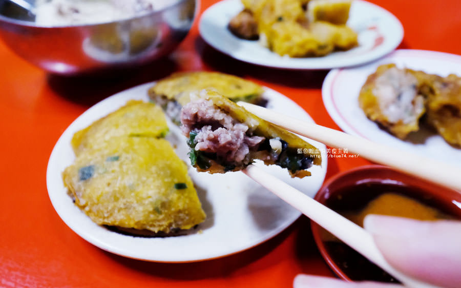 彰化二林│阿源炸粿-二林市場內超過八十年人氣在地老店.道地的美味小吃