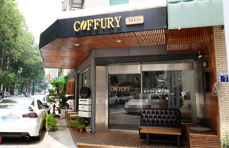 台中北區│Coffury Studio No.71-結合咖哩與咖啡的coffury，也吃的到牛肉麵和煎餃，咖啡表現不錯