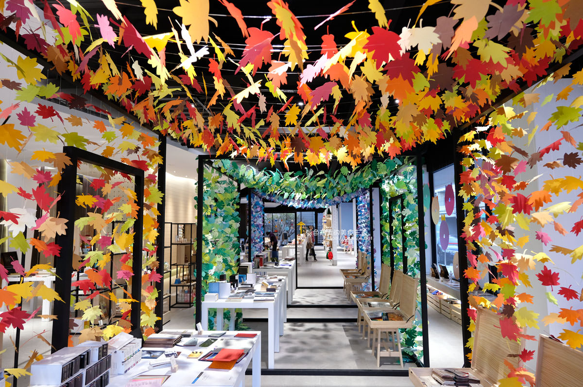 台中神岡│紙博館 紙的空間-免費參觀，斥資上億、花了四年打造紙博館，佔地260坪，台灣少見的紙類藝術設計展覽場